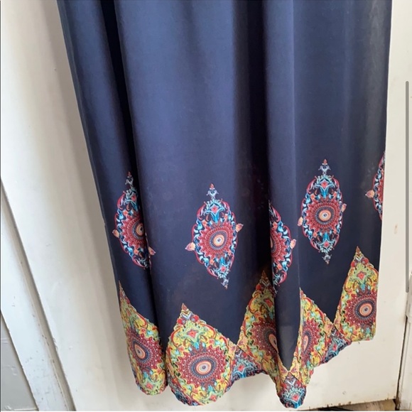 🔑LoveTree flowy navy dress with bright pattern bust and bottom - Picture 2 of 4